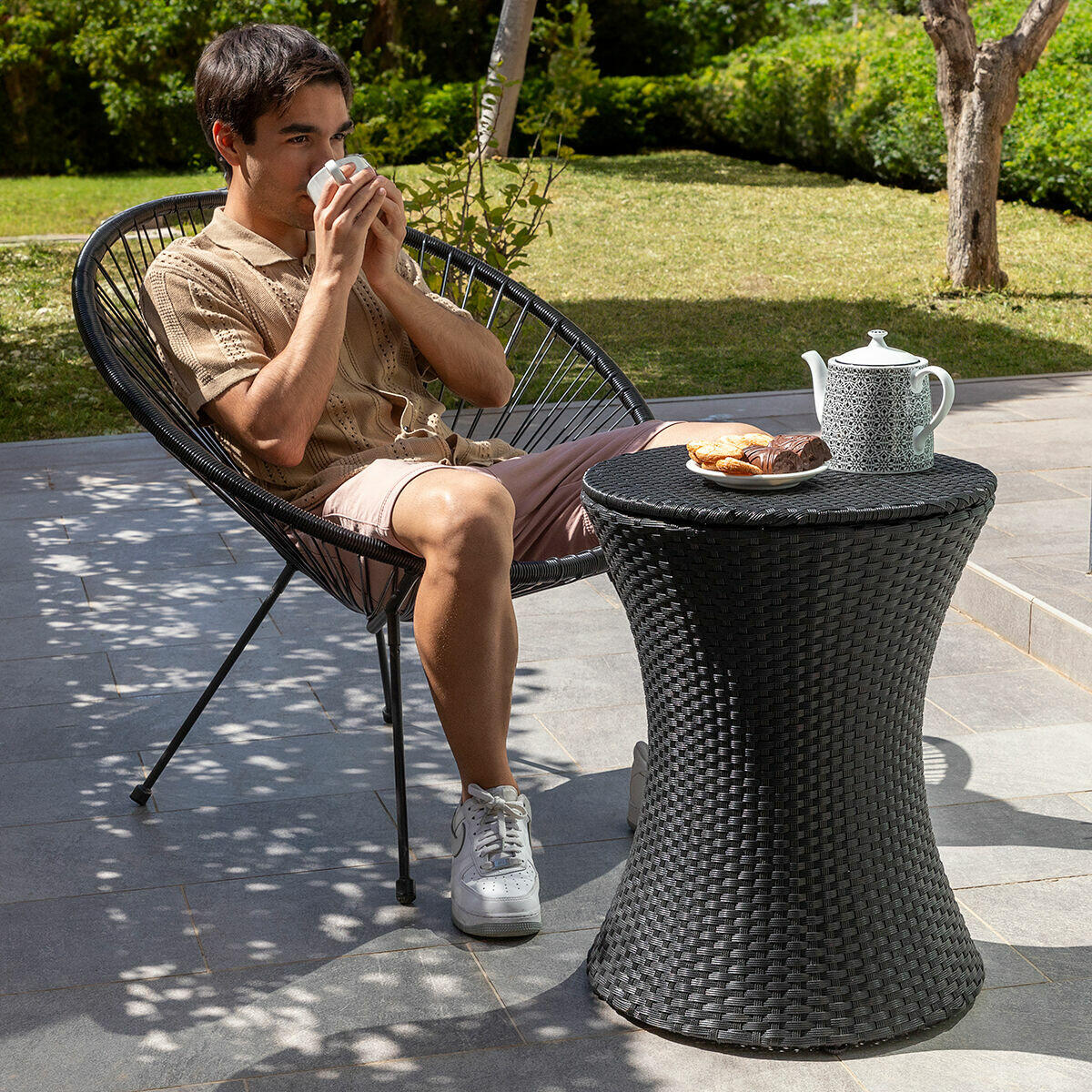Mesa nevera de jardín con altura ajustable